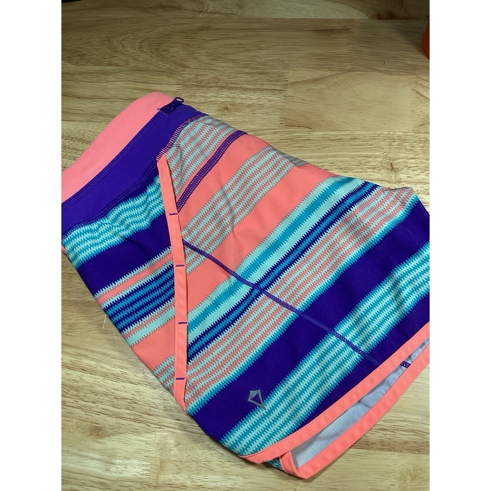 Girls Ivivva by Lululemon Speedy AthleticShorts With Liner Size 14